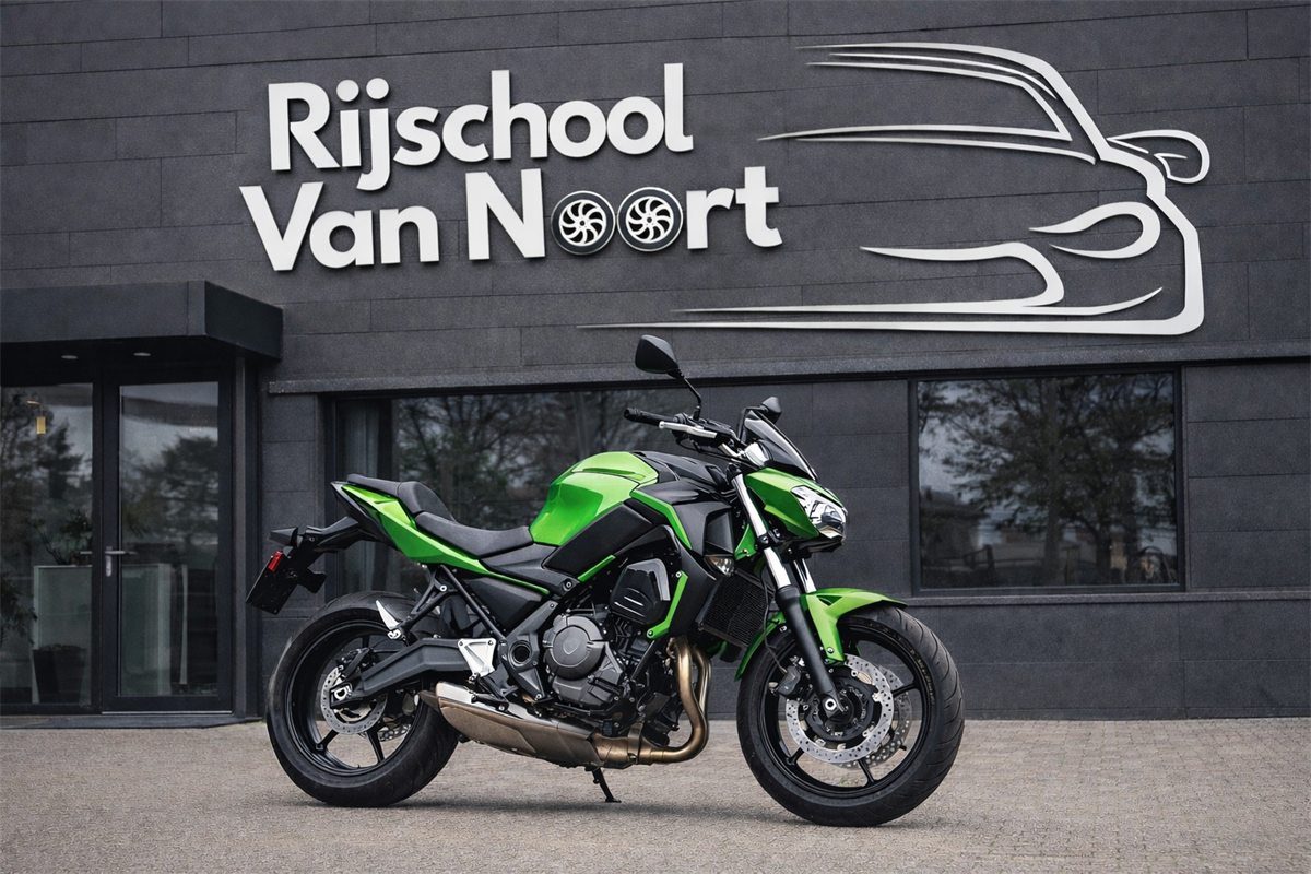 Lesmotor van Rijschool Van Noort voor de opleiding rijbewijs A2 en A